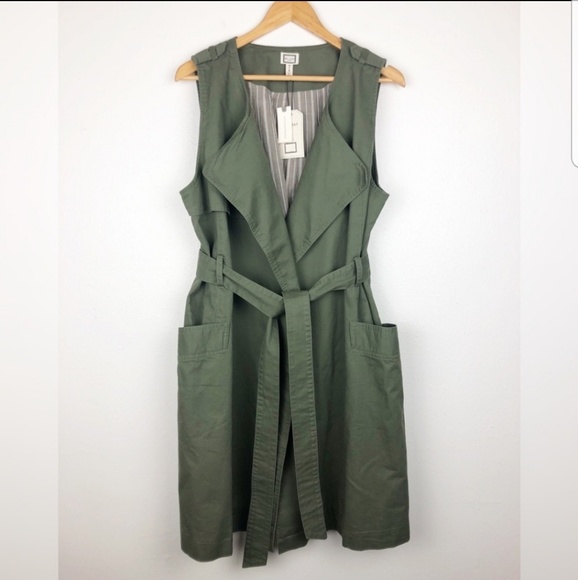 LAST ONE❗🎀 HP 🎀 Mo:Vint Anthro Oversized Vest - Picture 6 of 7